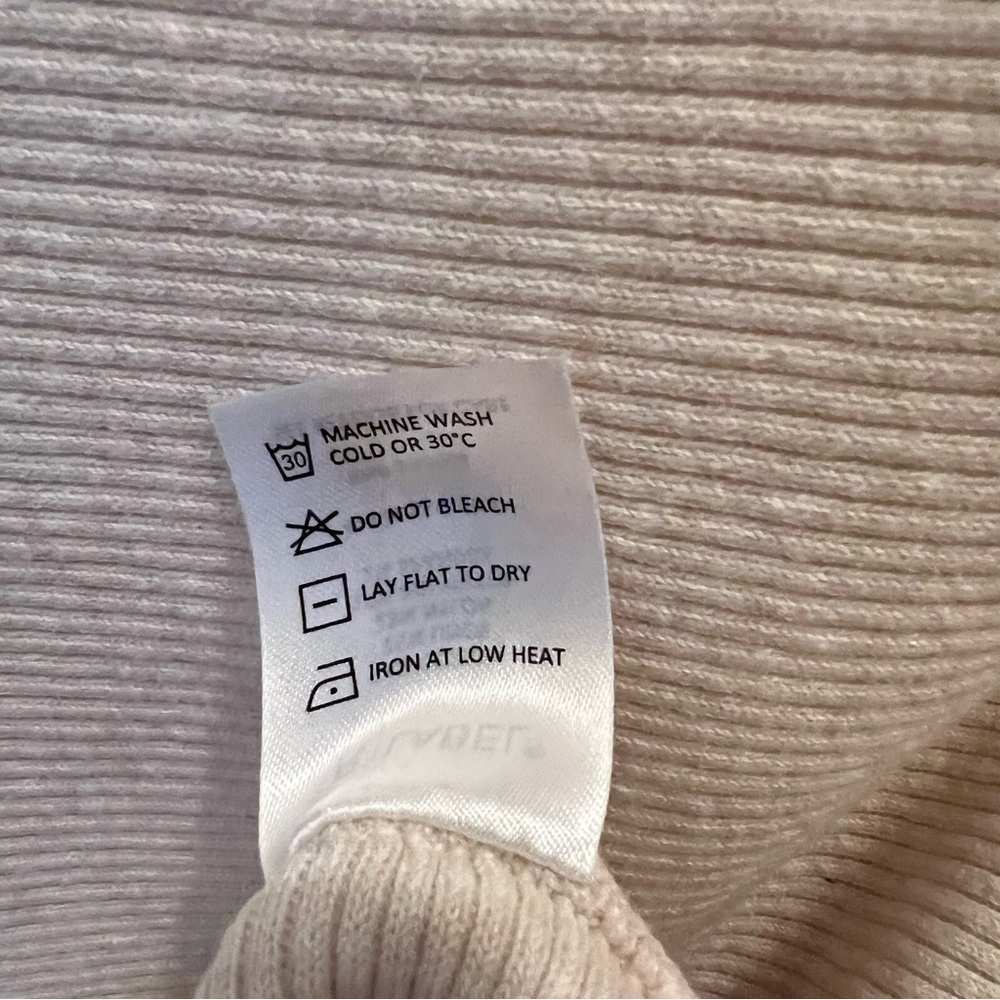 The Reset R Label Ribbed Dolman 3/4 Sleeve Sweater - Picture 6 of 6